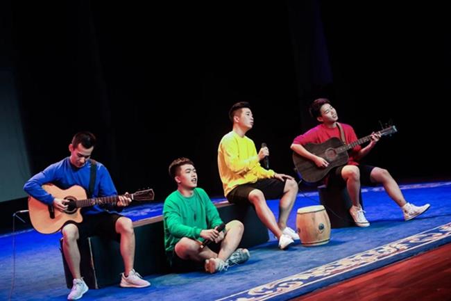 19演艺声乐月赛《我们来了》 (11)_副本.jpg 19演艺声乐月赛《我们来了》 (11)_副本.jpg