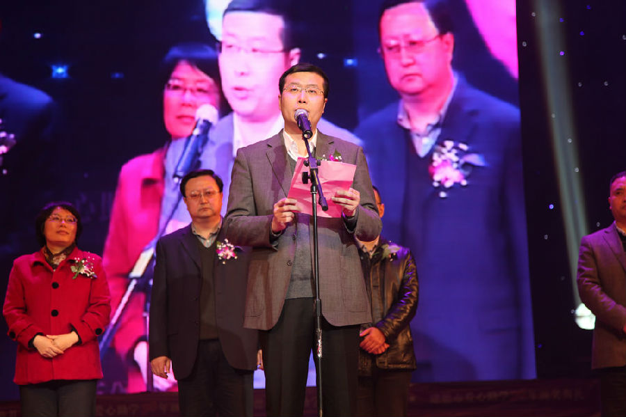 nEO_IMG_我院团委参加建德晚会 (1).jpg