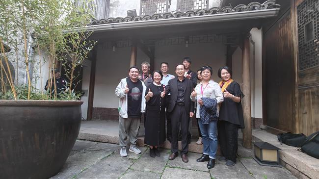 第一张.jpg 第一张.jpg