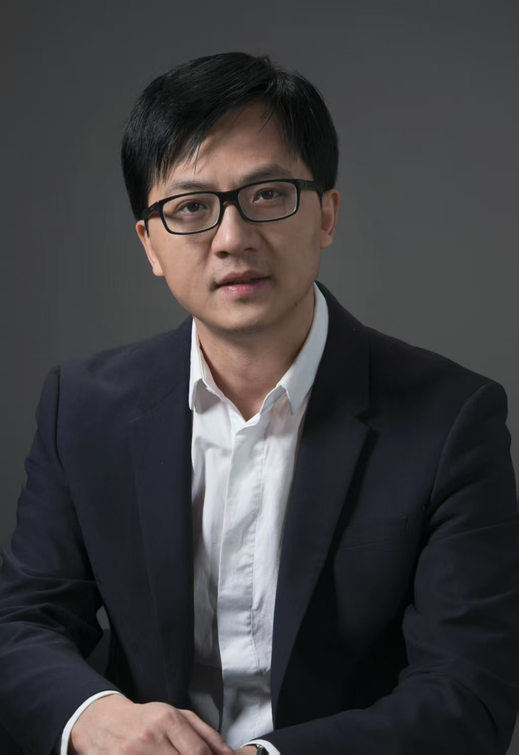 邹新.jpeg 邹新.jpeg