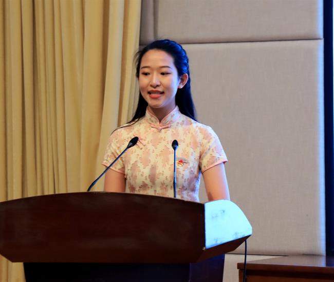 王佳璐.jpg 王佳璐.jpg