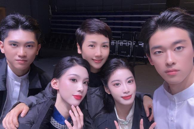 合照.jpg 合照.jpg