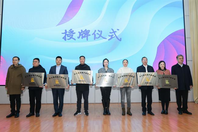 IMG_0179.jpg IMG_0179.jpg