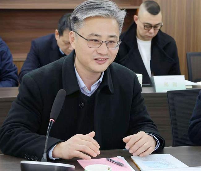 薛书记.jpg 薛书记.jpg