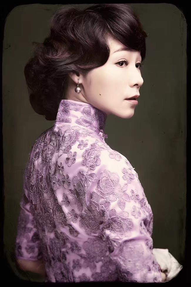 《小城之春》中饰演周玉纹.jpg 《小城之春》中饰演周玉纹.jpg