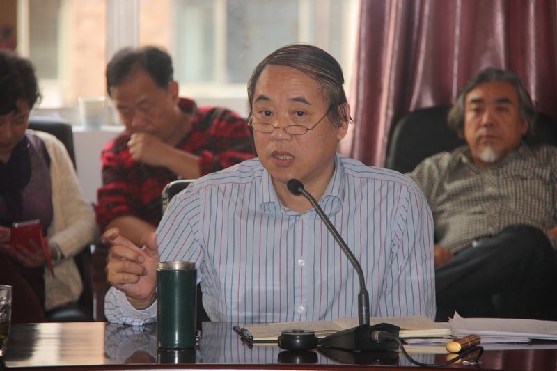 党委书记林国荣作中心发言