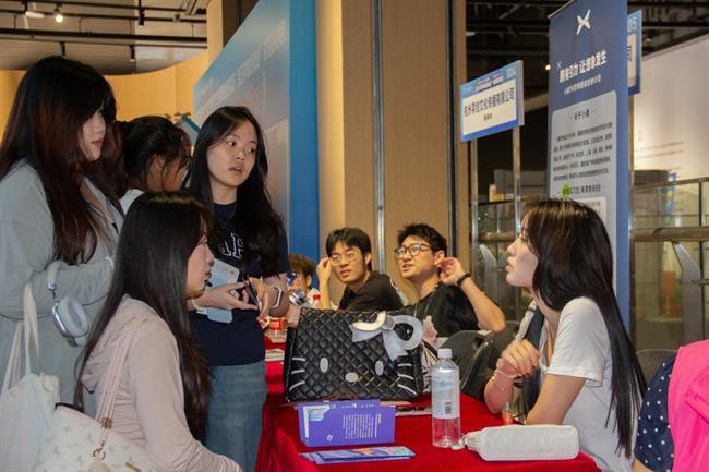 IMG_9997.jpg IMG_9997.jpg