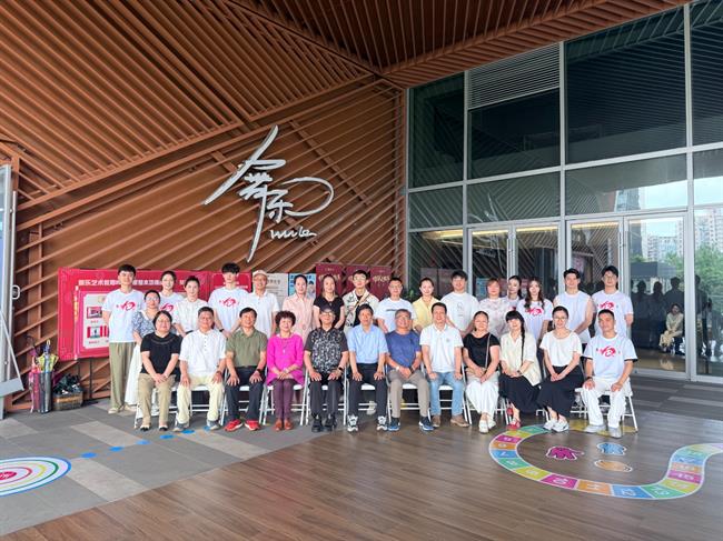 合照.jpg 合照.jpg